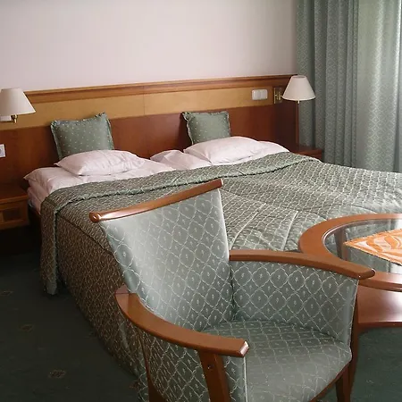 Apartamento Palast Wellness *